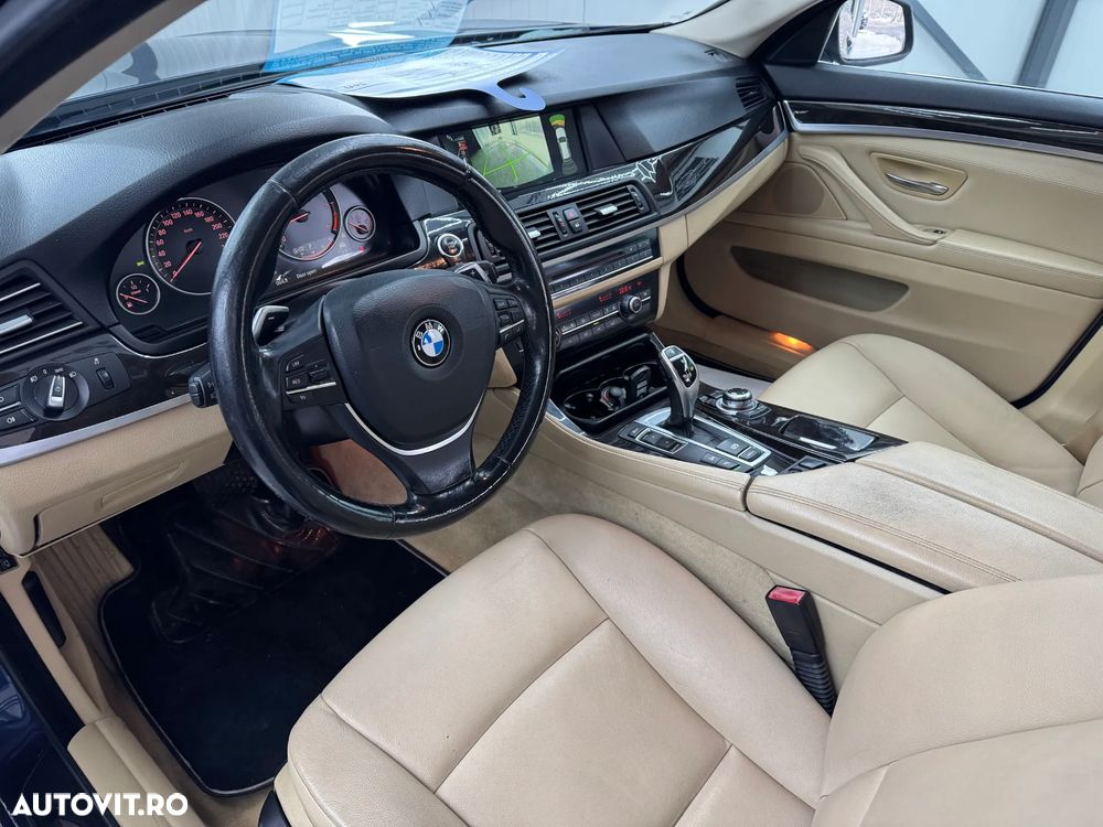 BMW Seria 5 530d xDrive - 8