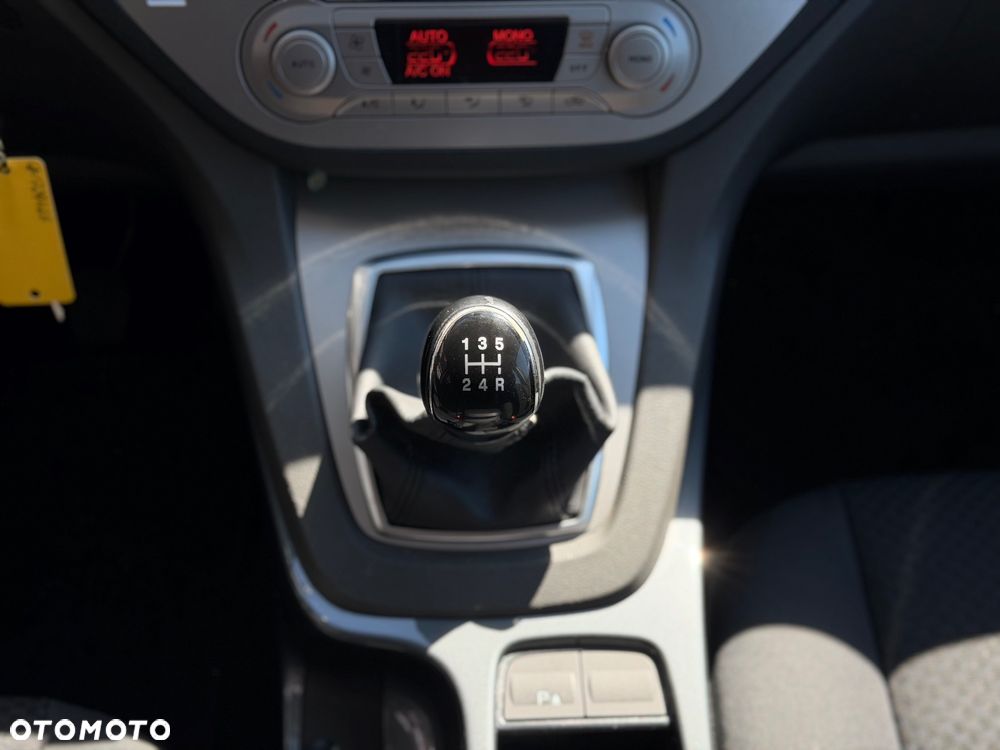 Ford Focus C-Max - 25