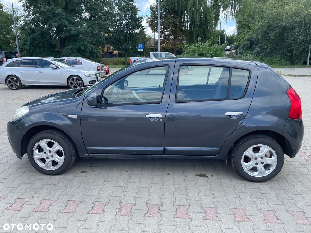 Dacia Sandero - 6