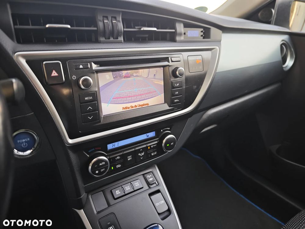 Toyota Auris 1.8 HSD Luna - 34