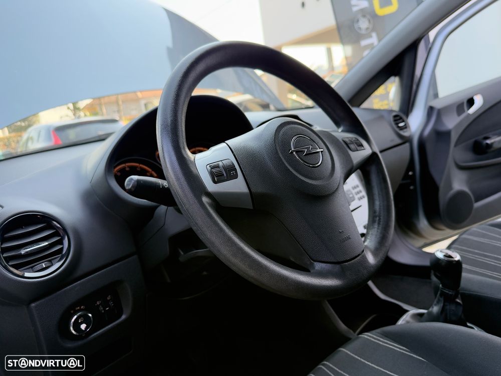 Opel Corsa 1.2 Enjoy - 42