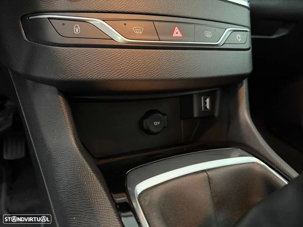 Peugeot 308 1.6 BlueHDi Active - 11