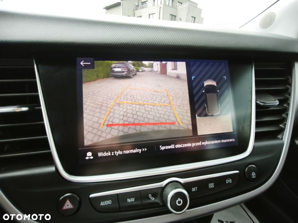 Opel Crossland X - 11