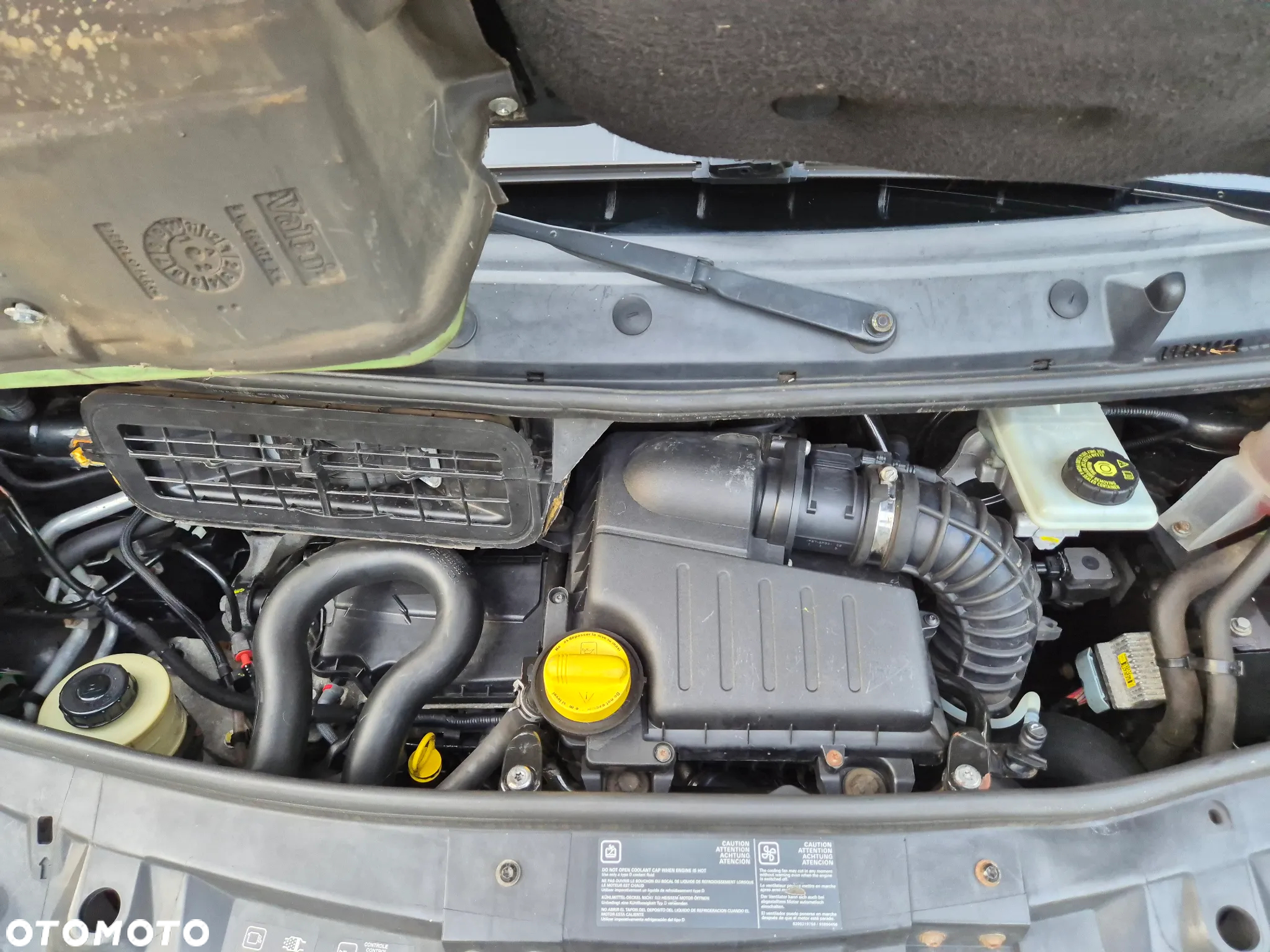 Renault Trafic 2.0 dCi 115 FAP Grand Passenger Black Edition - 31