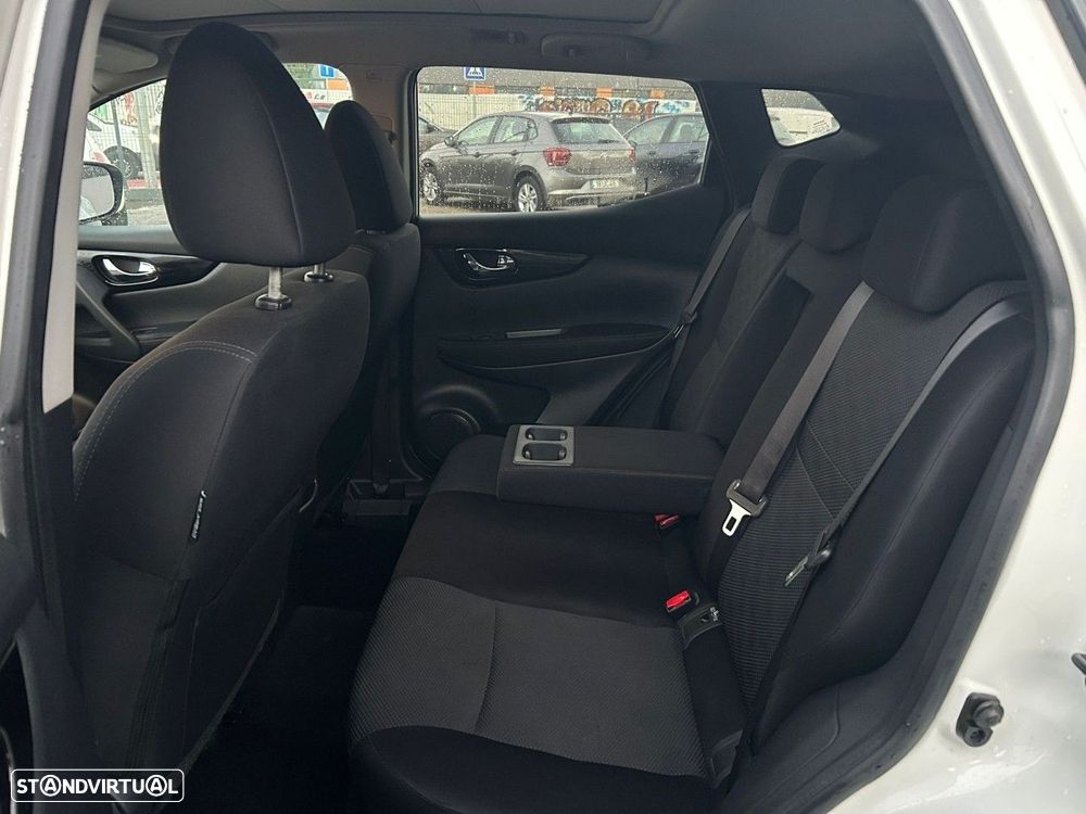 Nissan Qashqai 1.6 dCi 360 S Xtronic - 6