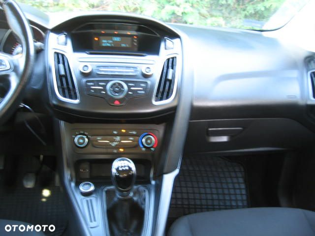 Ford Focus 1.6 Gold X - 23