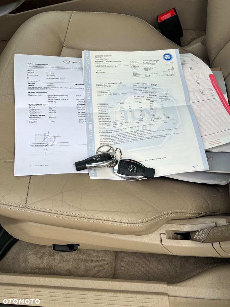 Mercedes-Benz Klasa E 250 CDI DPF BlueEFFICIENCY Automatik Elegance - 11