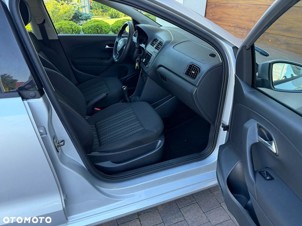 Volkswagen Polo - 9