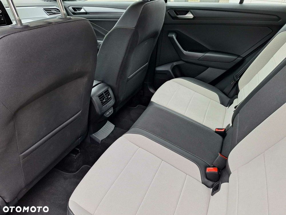 Volkswagen T-Roc 1.5 TSI Style DSG - 23