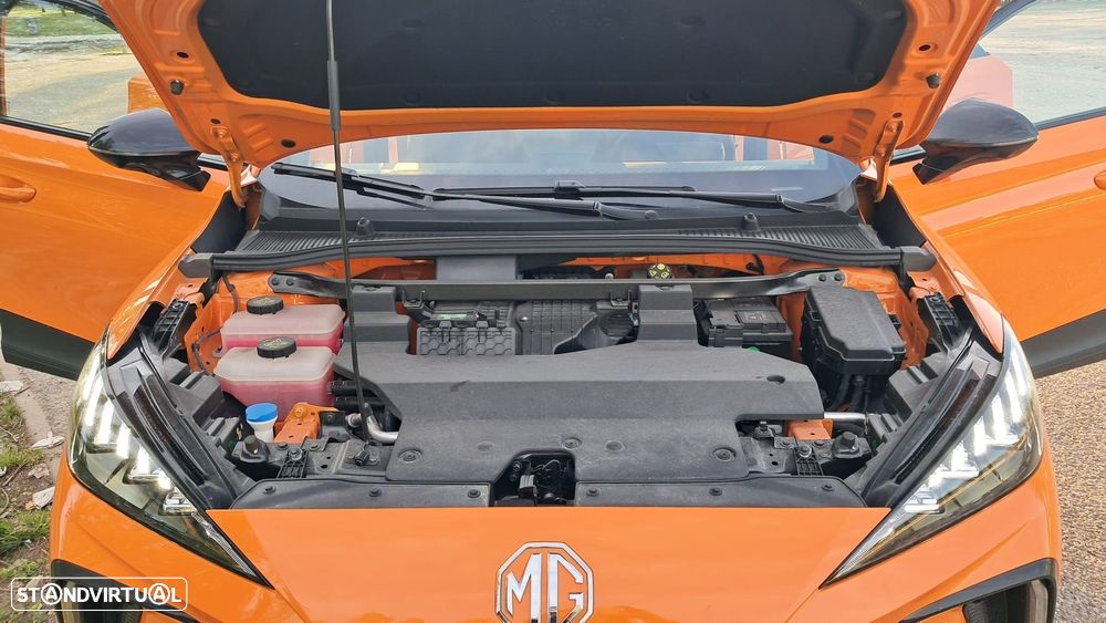 MG MG4 64 kWh Luxury - 61