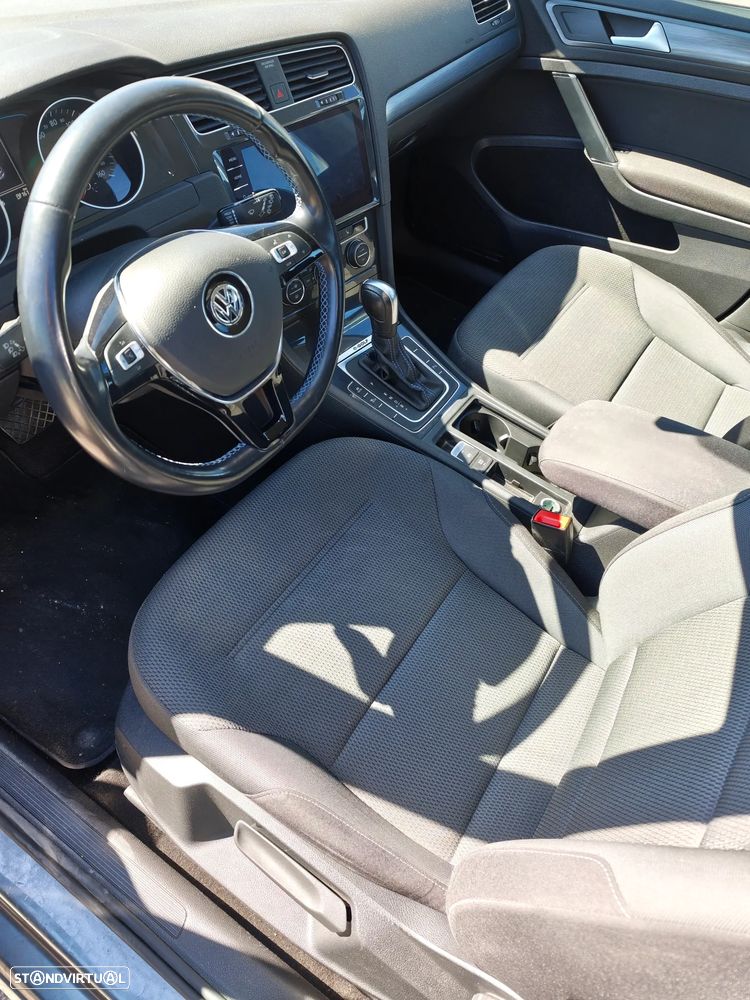 VW Golf - 9