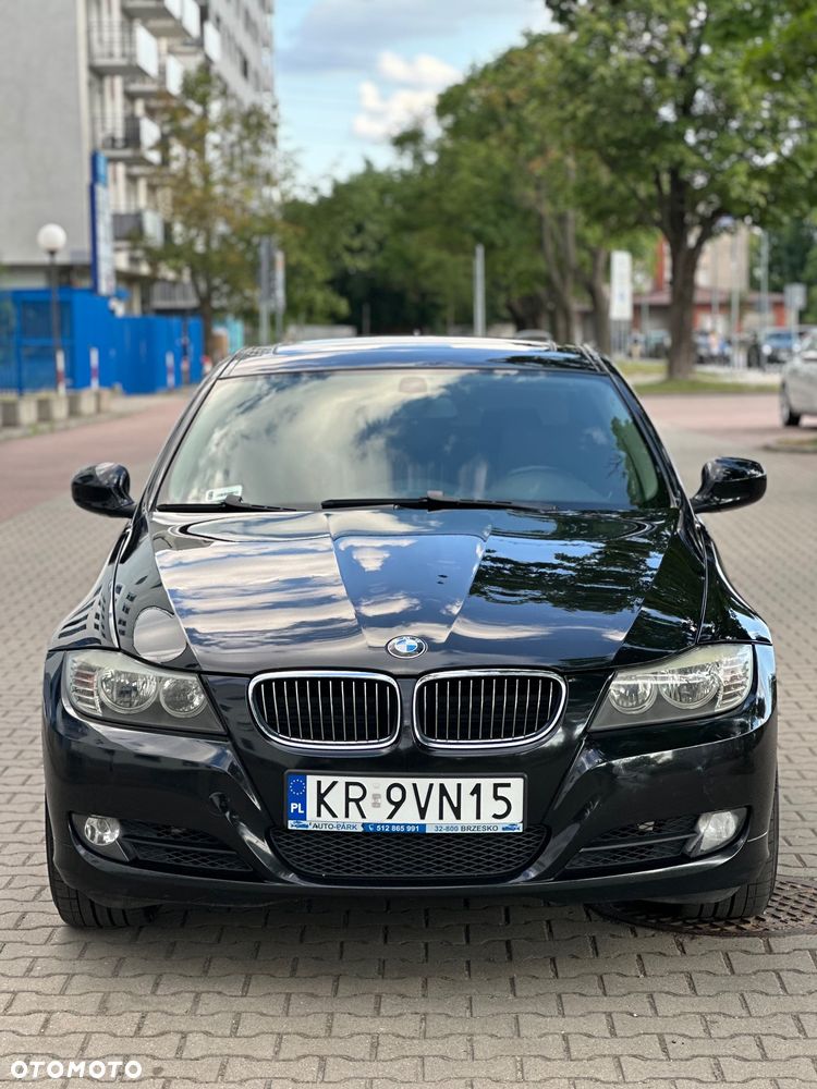 BMW Seria 3 325i - 2