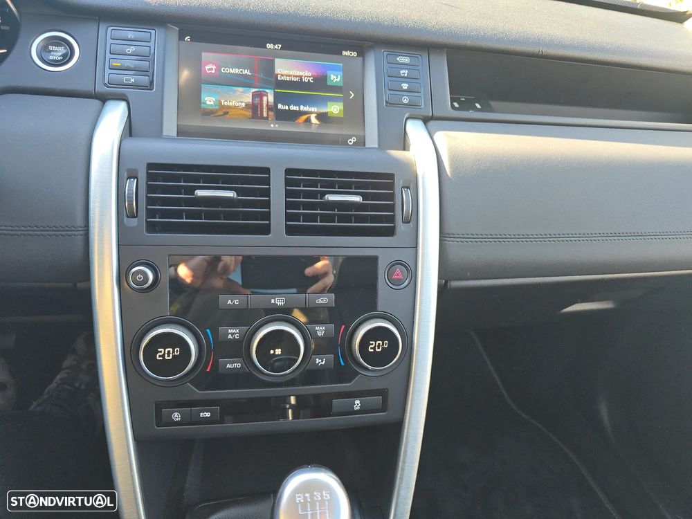 Land Rover Discovery Sport 2.0 TD4 HSE Luxury - 27