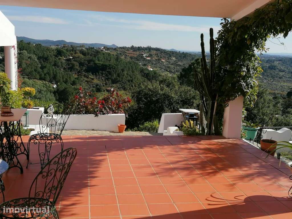 Quinta com 1.35 ha e uma vista fantástica em Portalegre - Grande imagem: 2/45