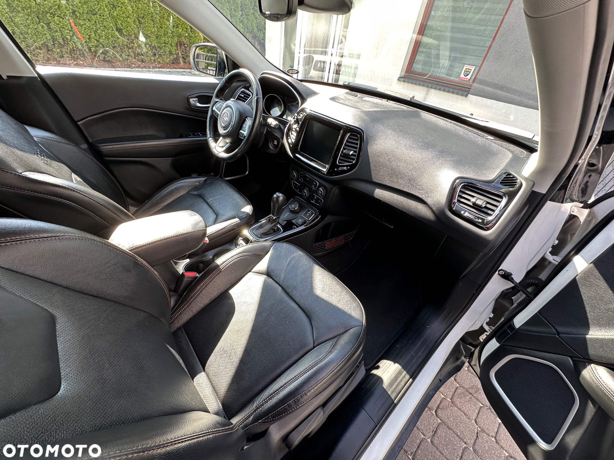 Jeep Compass - 11