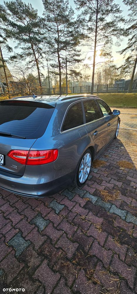 Audi A4 Avant 2.0 TDI S tronic quattro - 6