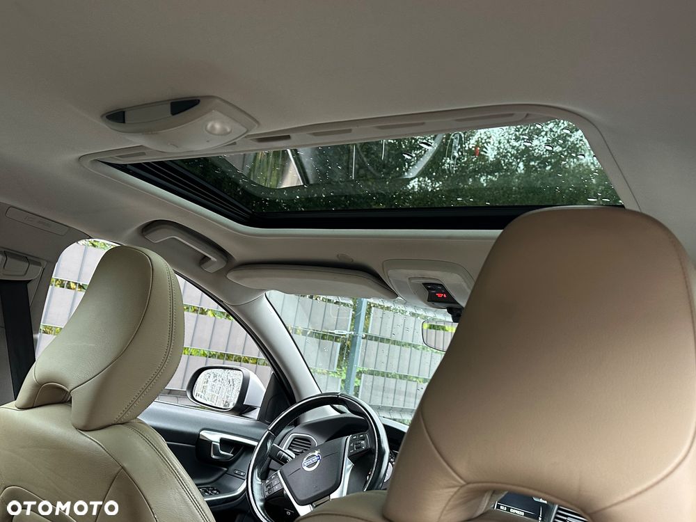 Volvo V60 D4 Momentum - 19