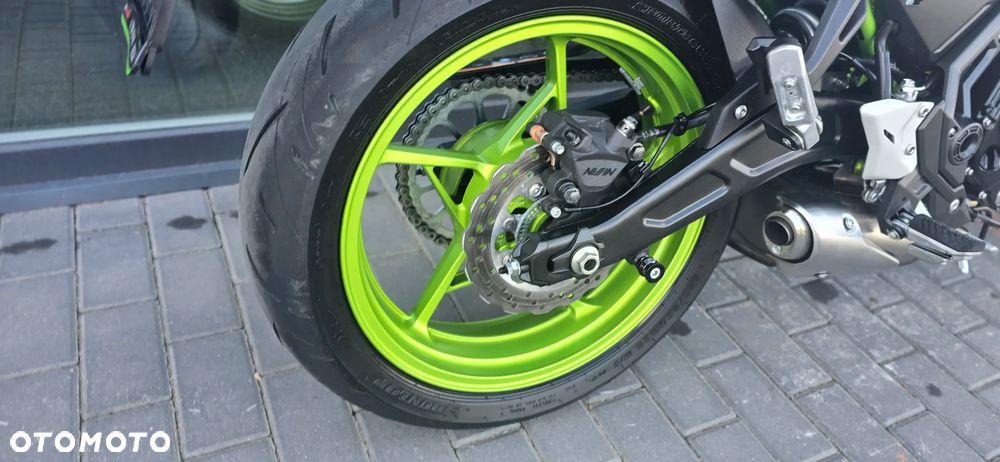 Kawasaki Z 650 - 16