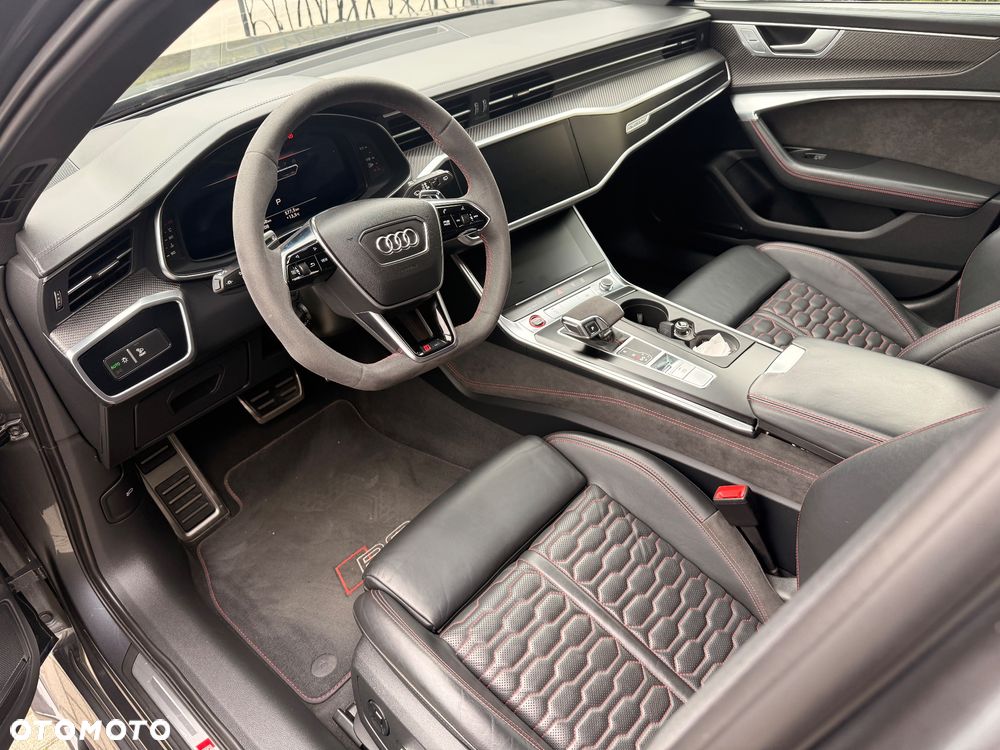 Audi RS6 Avant - 12