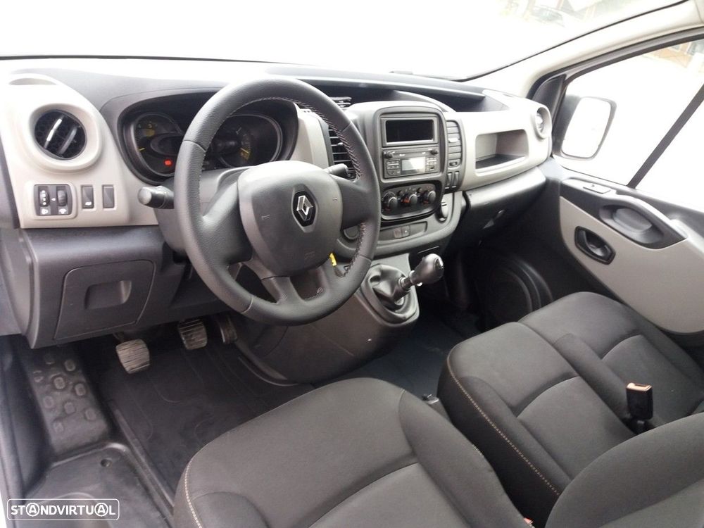 Renault Trafic 1.6 dCI L1 H1 116cv - 3 LUG - AC - IVA DEDUTÍVEL - 17