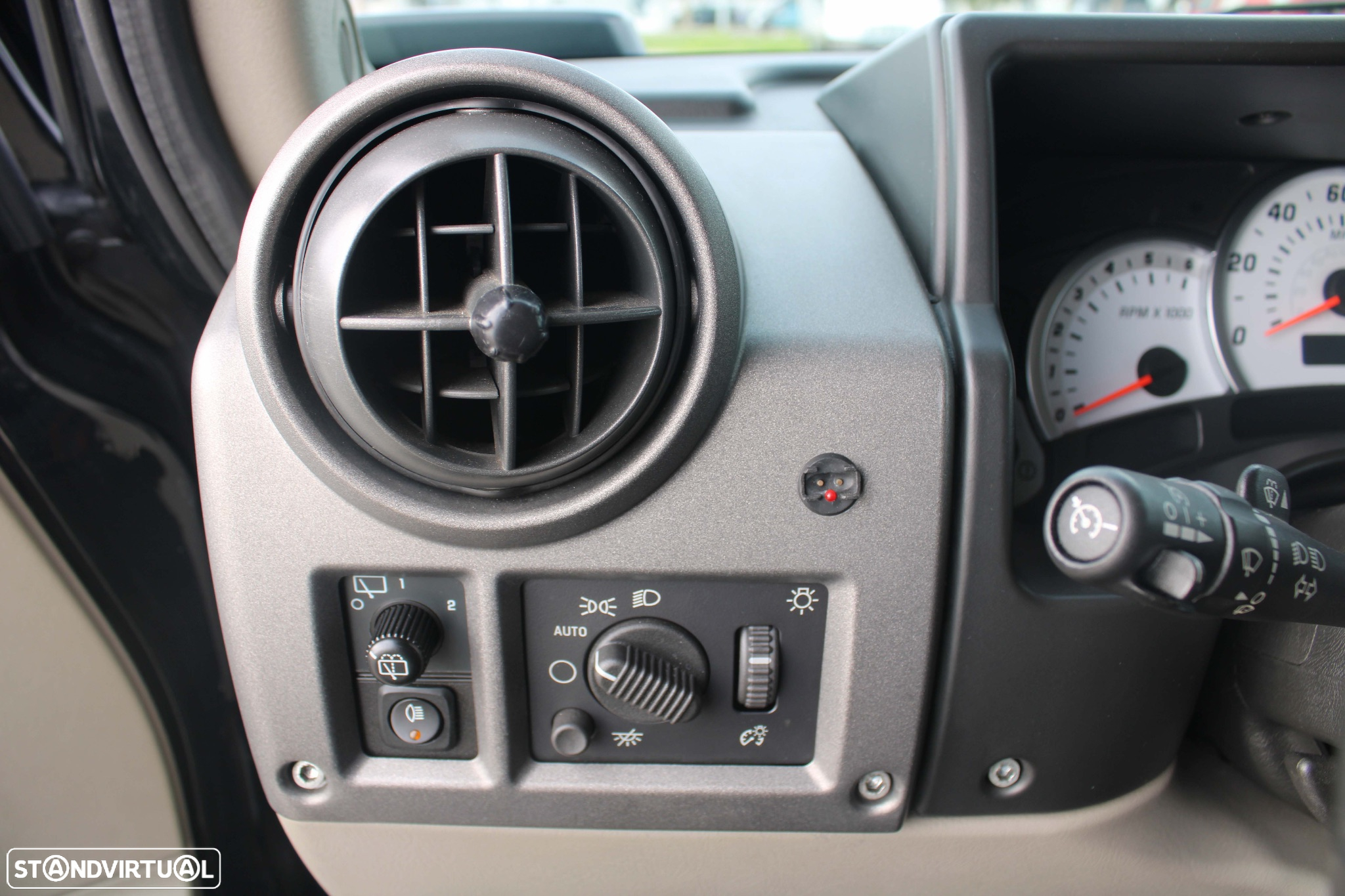 Hummer H2 6.0 Luxury - 13