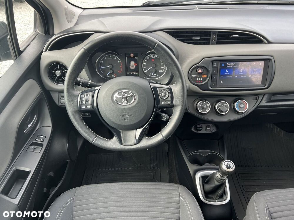 Toyota Yaris 1.5 Premium - 12