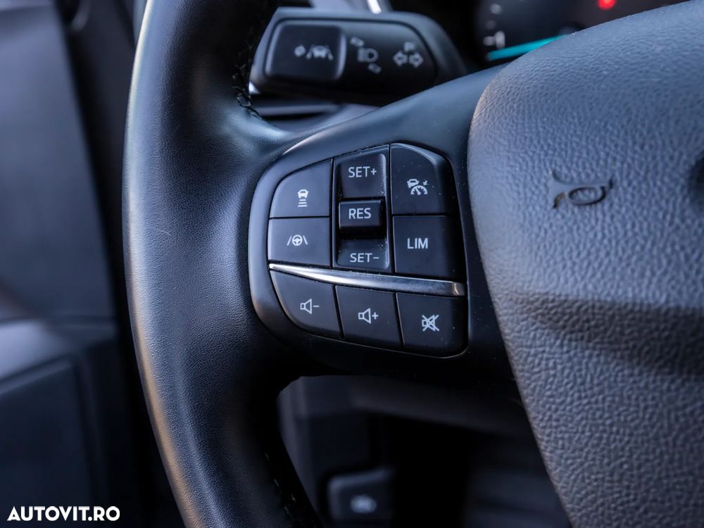 Ford Focus 1.5 EcoBlue Start-Stopp-System Aut. TITANIUM EDITION - 21