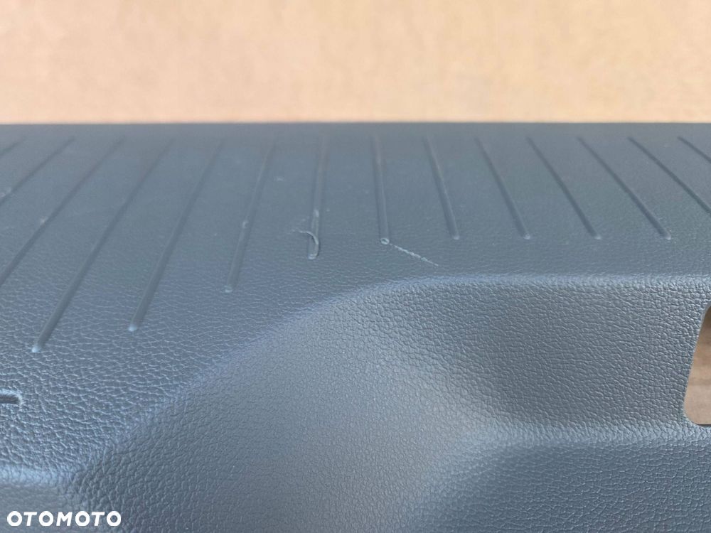 volkswagen multivan t7 nakładka maskownica progu bagażnika 7t0863459d - 2