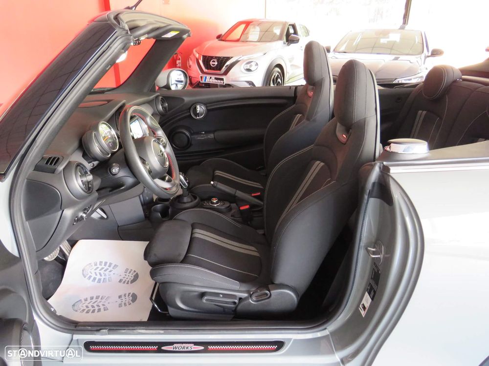MINI Cabrio Cooper Premium Extra JCW Auto - 13