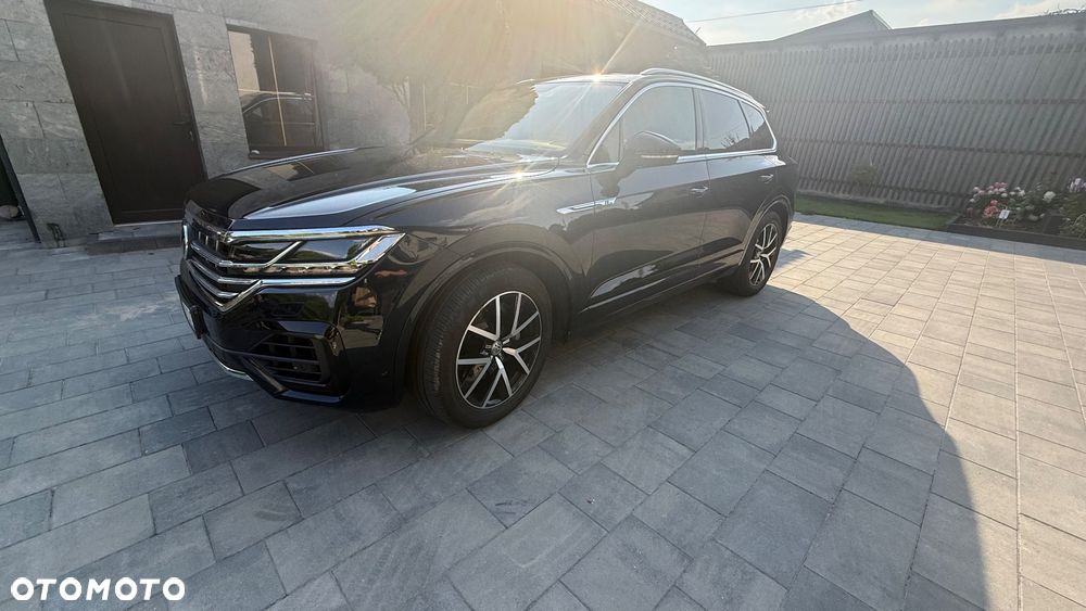 Volkswagen Touareg 3.0 V6 TFSI 4Motion R-Line - 4