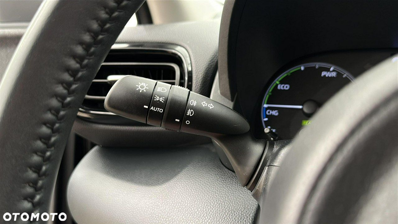 Toyota Yaris - 25