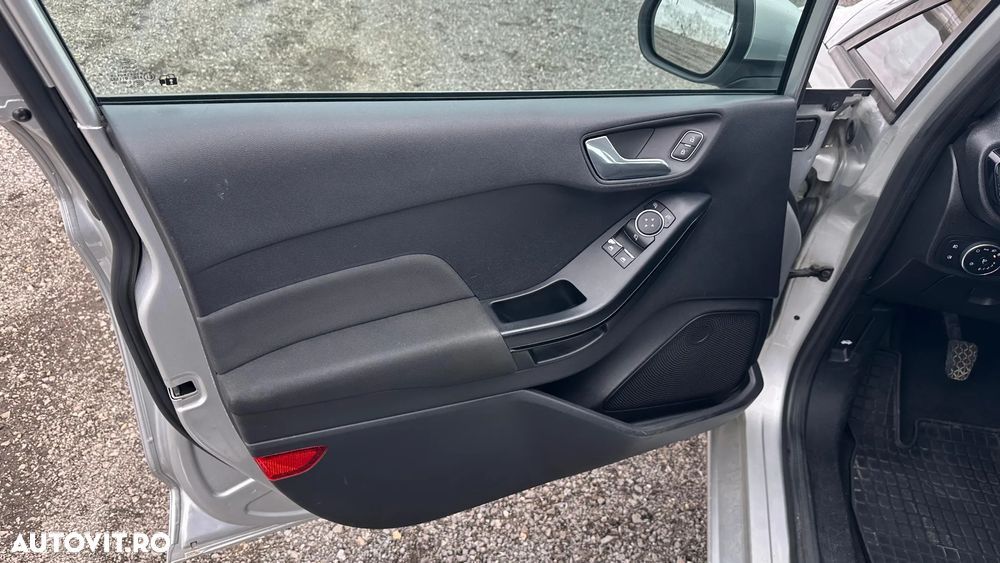 Ford Fiesta 1.1 COOL&CONNECT - 6