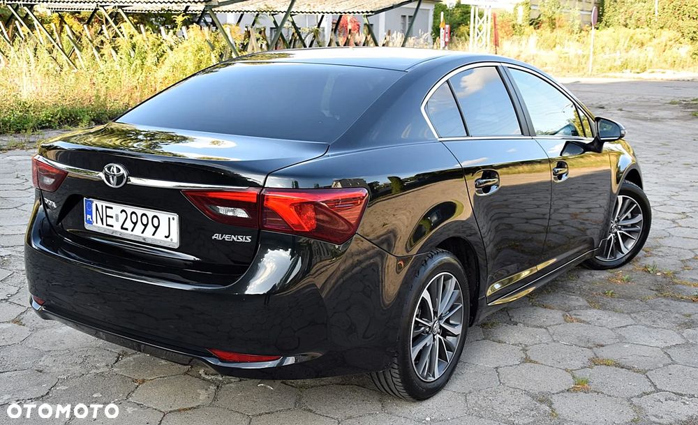 Toyota Avensis 2.0 D-4D Prestige - 2