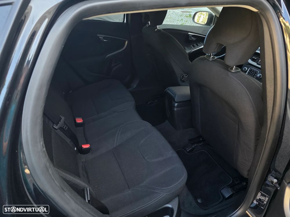 Volvo V40 Cross Country 1.6 D2 Summum - 30