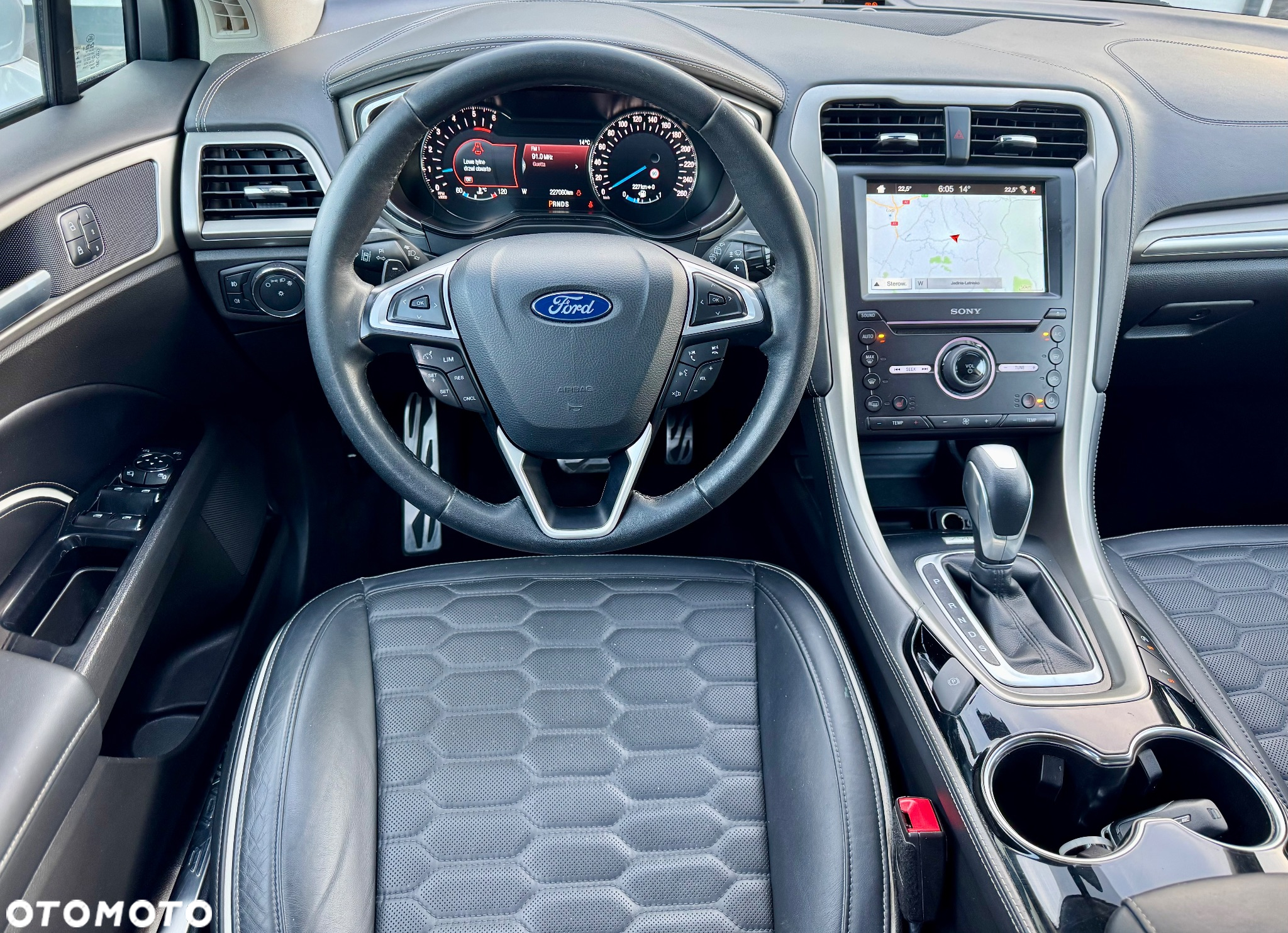 Ford Mondeo Vignale 2.0 TDCi 4WD PowerShift - 12