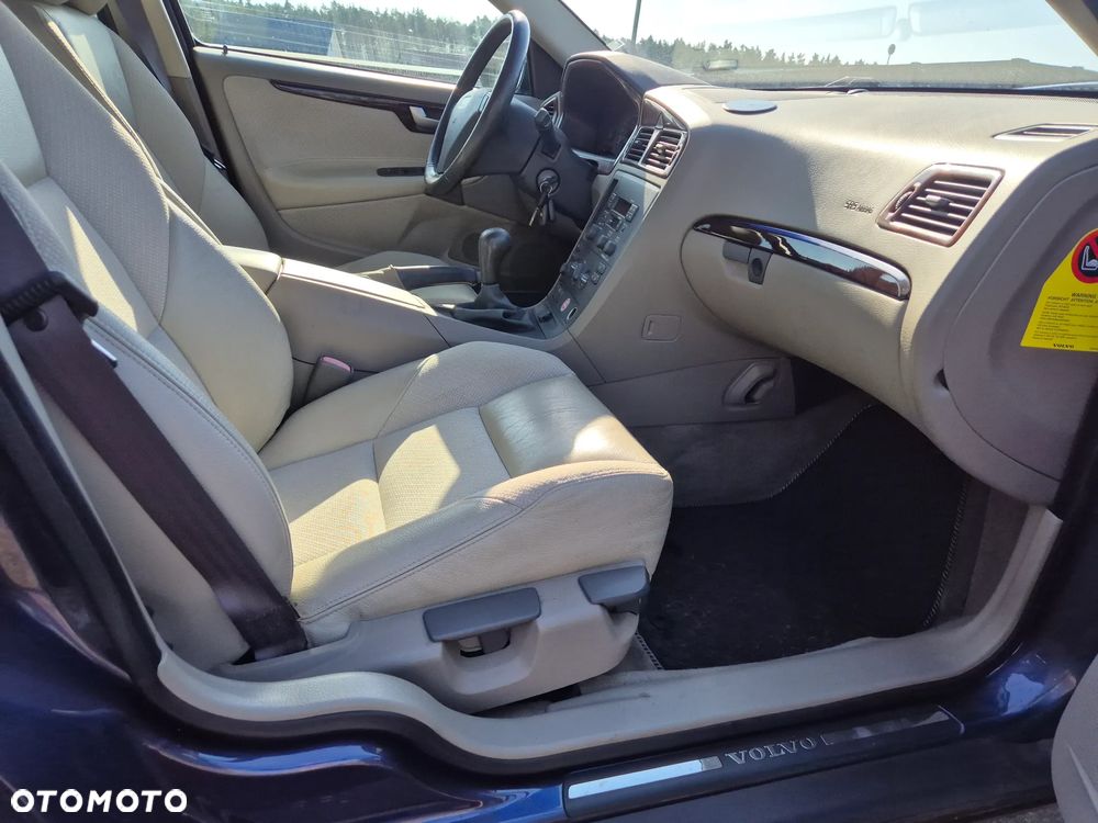 Volvo S60 2.4 Premium - 11