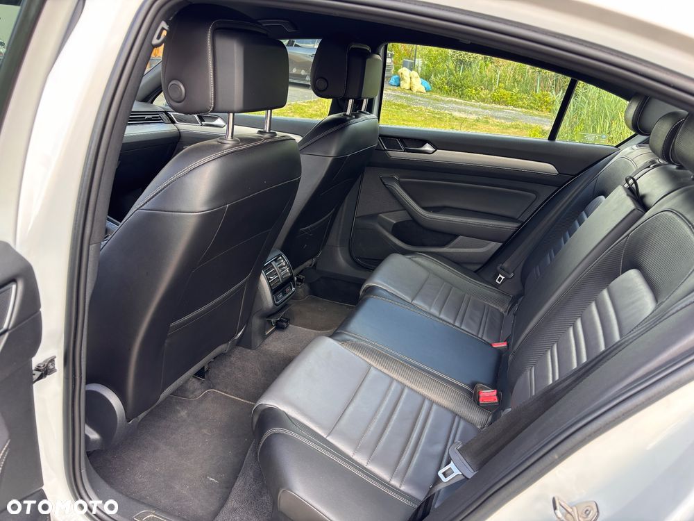 Volkswagen Passat 1.8 TSI BMT Highline - 16