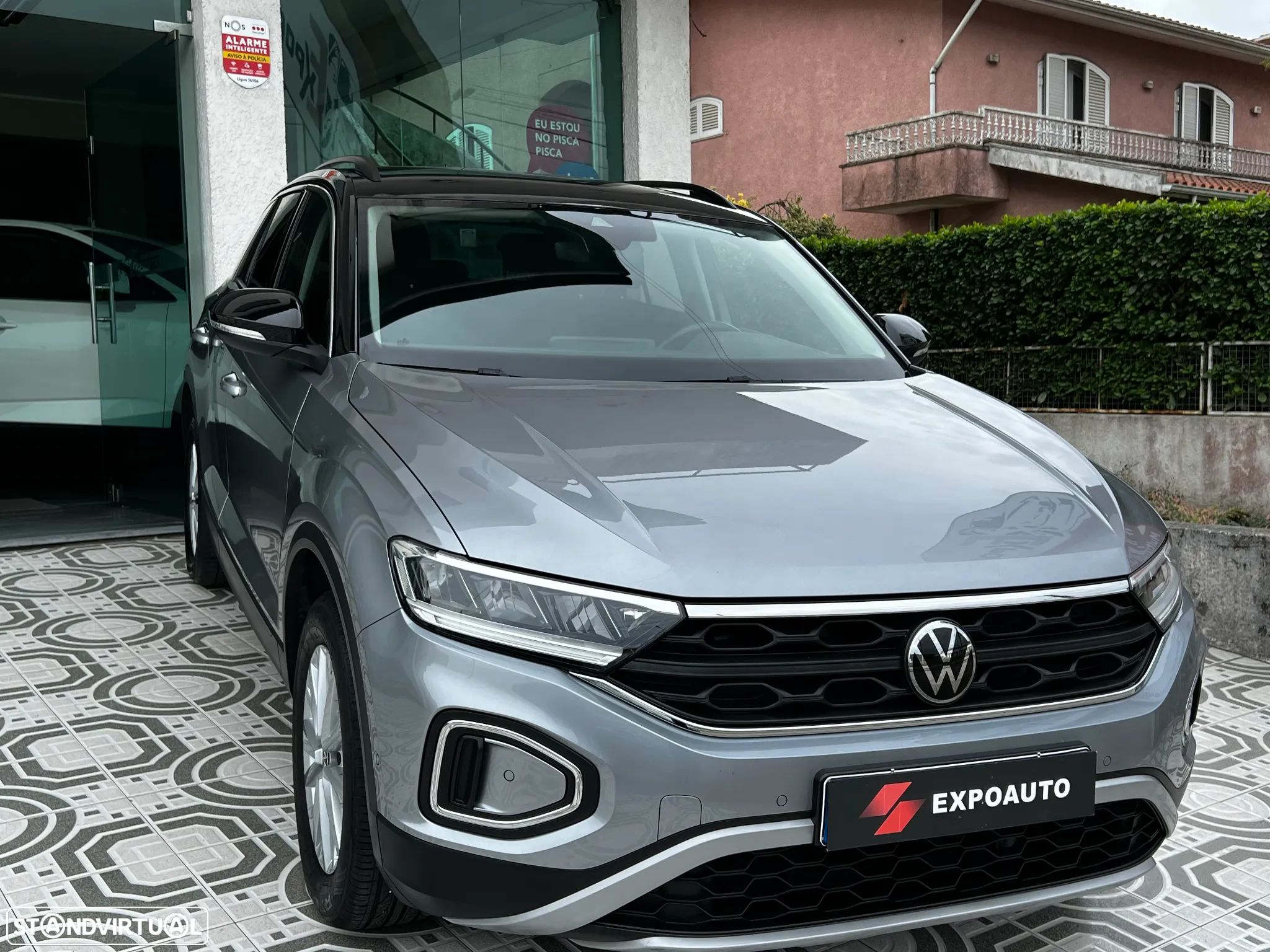VW T-Roc 1.0 TSI Urban - 1