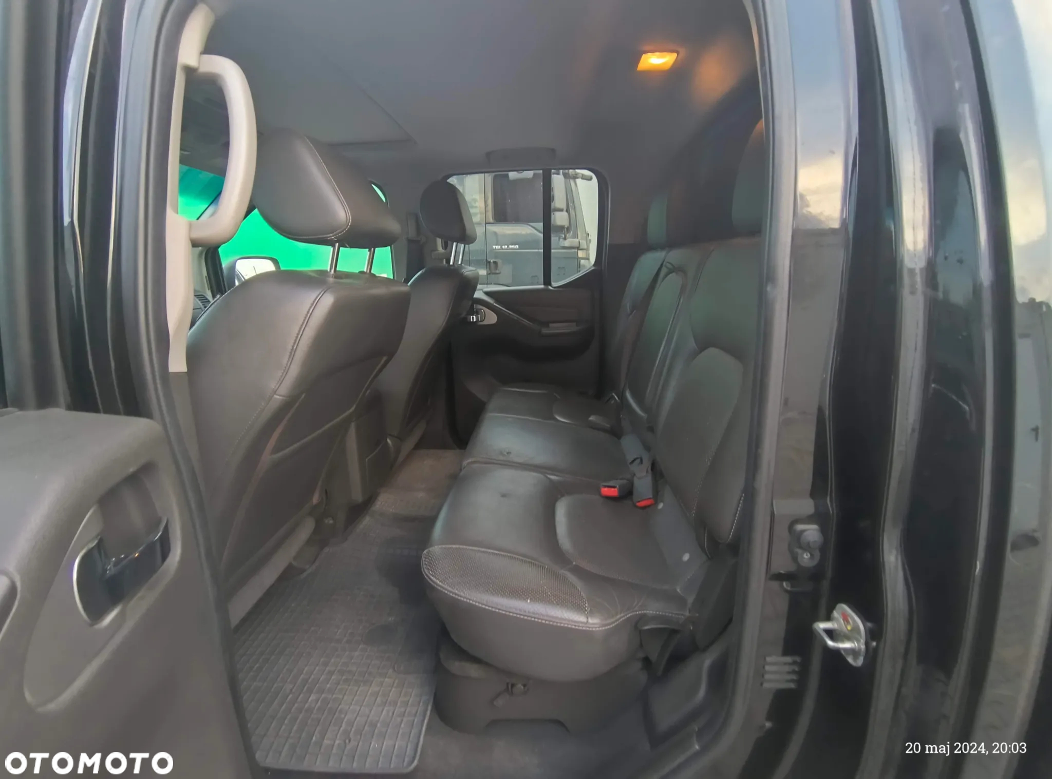 Nissan Navara 2.5 D LE - 8