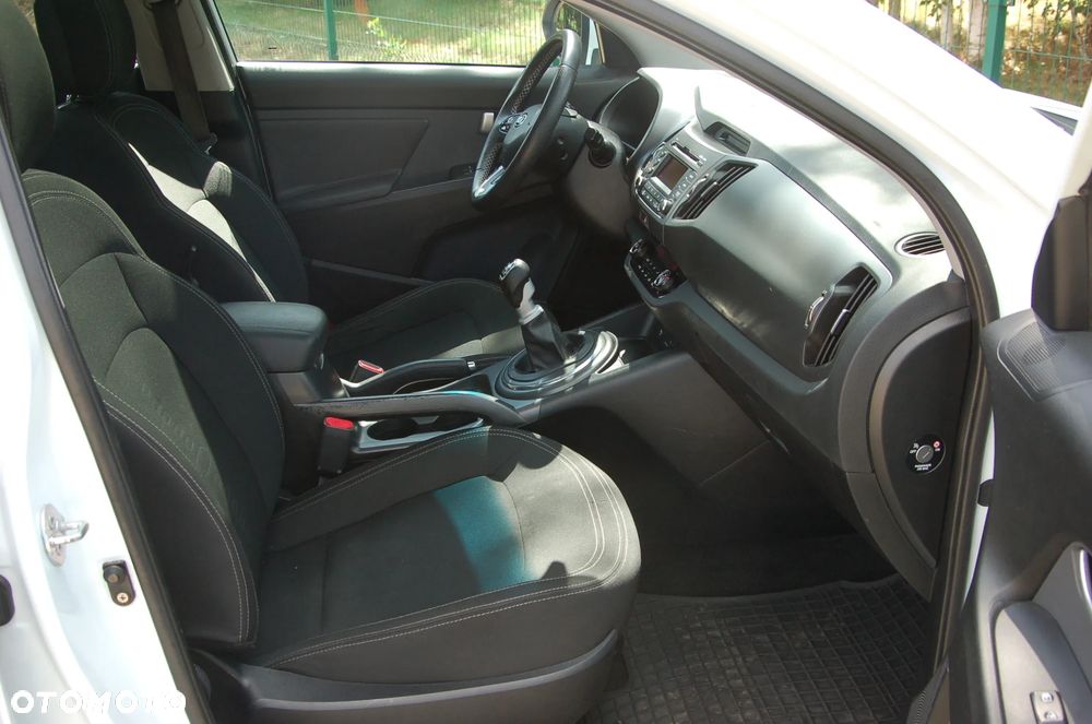 Kia Sportage 1.7 CRDI XL 2WD - 9