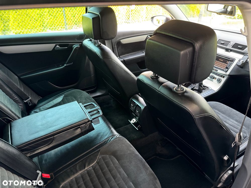 Volkswagen Passat - 27