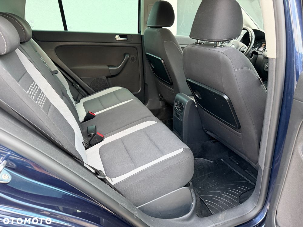 Volkswagen Golf Plus 1.6 TDI DPF DSG Life - 32
