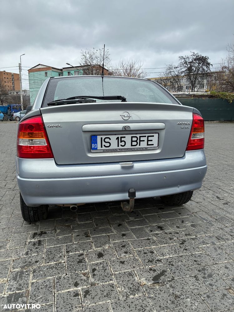Opel Astra - 9