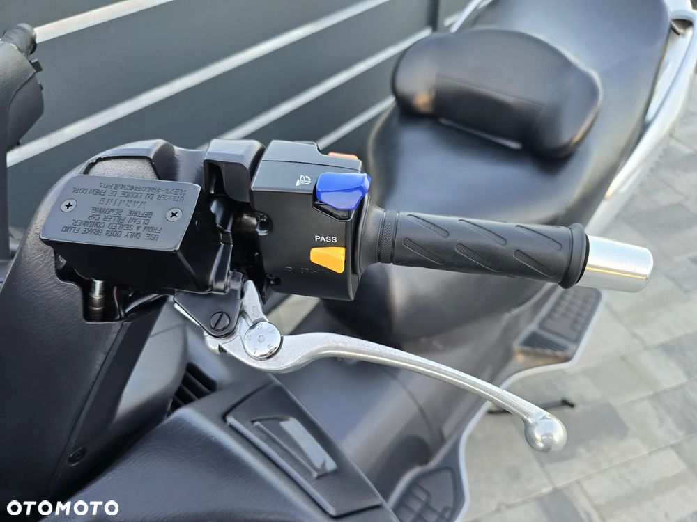 Suzuki Burgman - 15