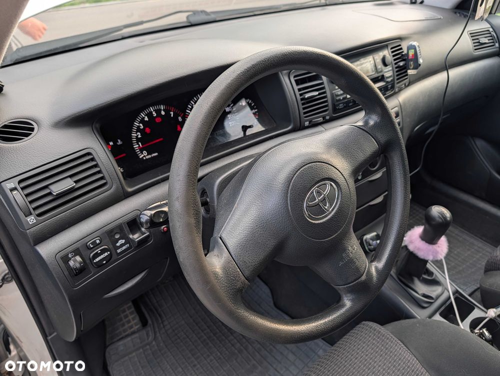 Toyota Corolla - 6