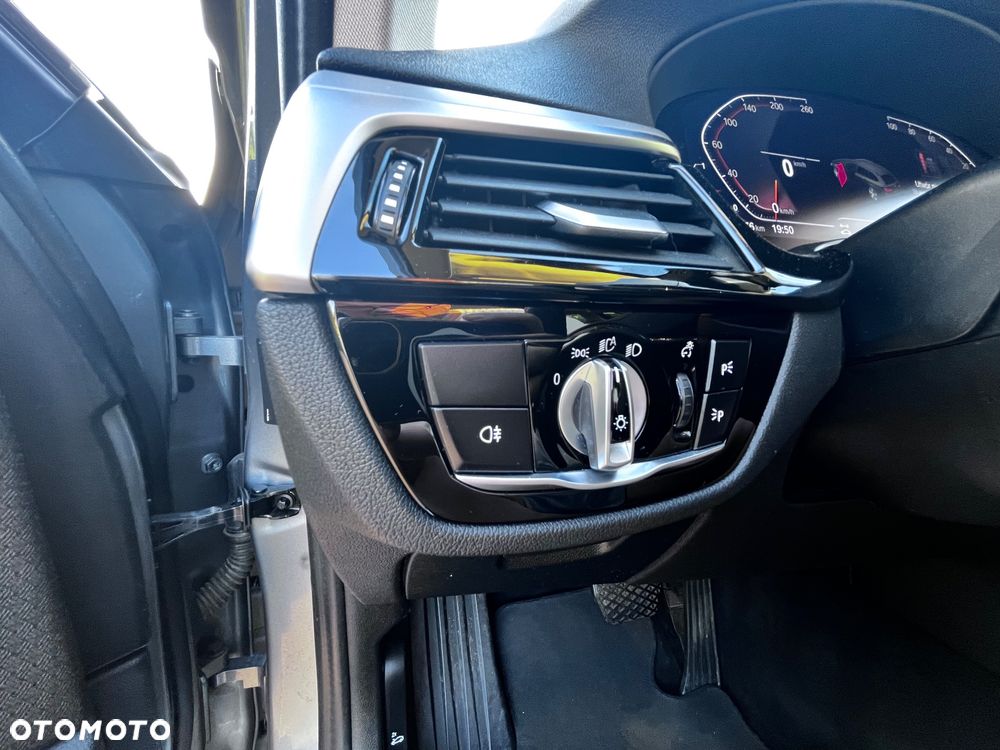 BMW Seria 5 520d - 10