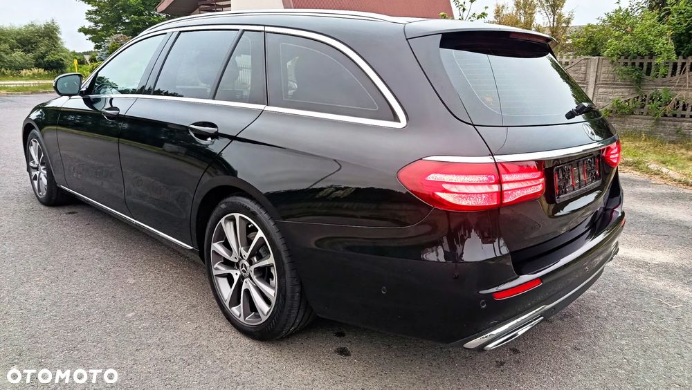 Mercedes-Benz Klasa E 220 d 9G-TRONIC - 26