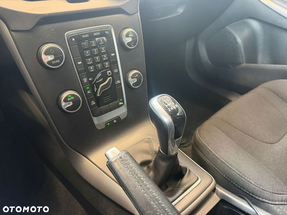Volvo V40 - 19