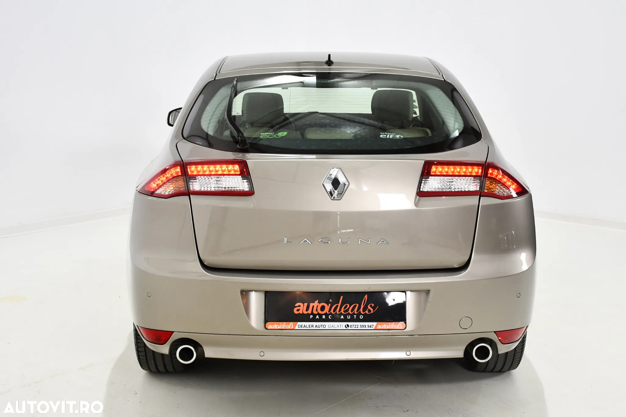 Renault Laguna 2.0 dCi FAP Initiale - 12