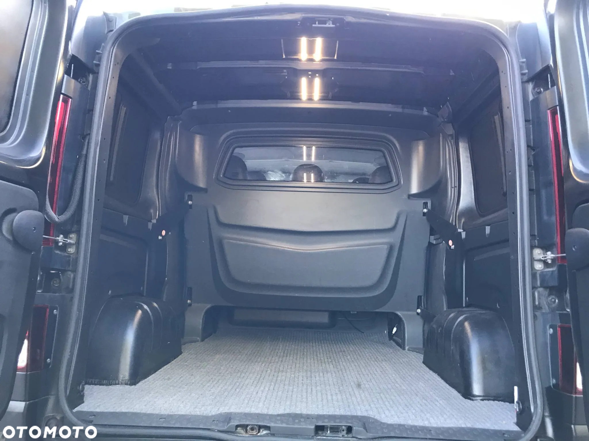 Renault Trafic - 19